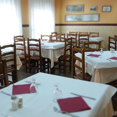 Hostal Restaurante La Masia Vila-real Екстериор снимка