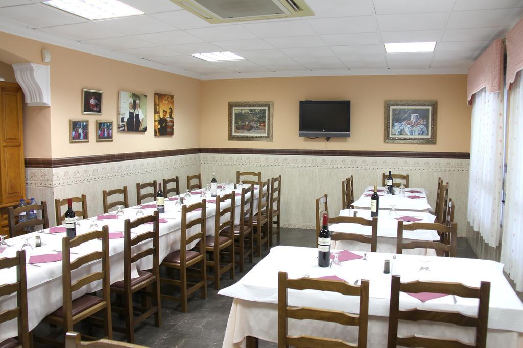 Hostal Restaurante La Masia Vila-real Екстериор снимка