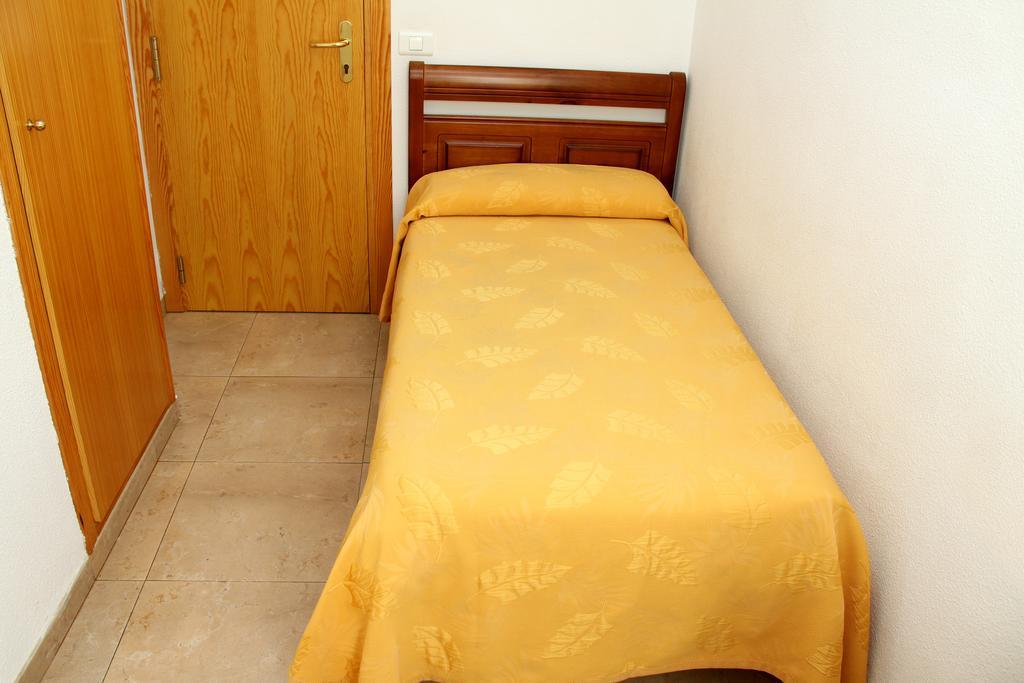 Hostal Restaurante La Masia Vila-real Екстериор снимка