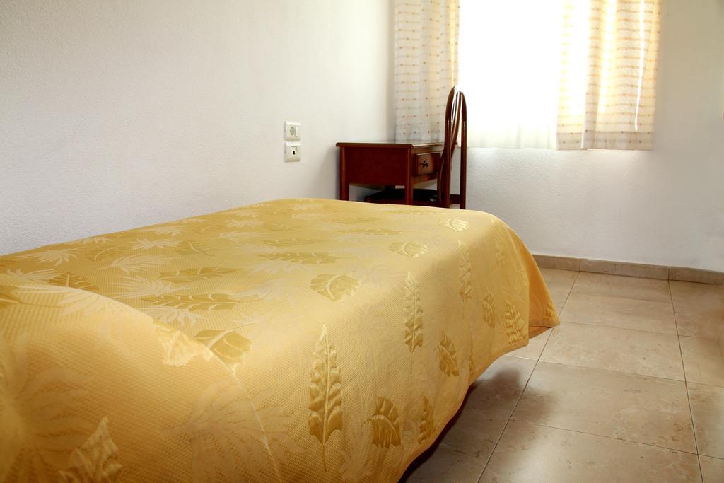 Hostal Restaurante La Masia Vila-real Екстериор снимка