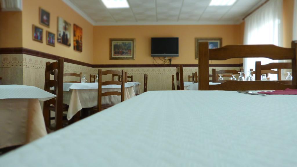 Hostal Restaurante La Masia Vila-real Екстериор снимка