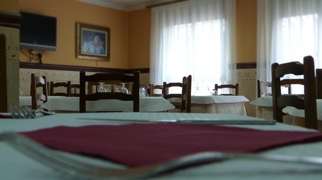 Hostal Restaurante La Masia Vila-real Екстериор снимка