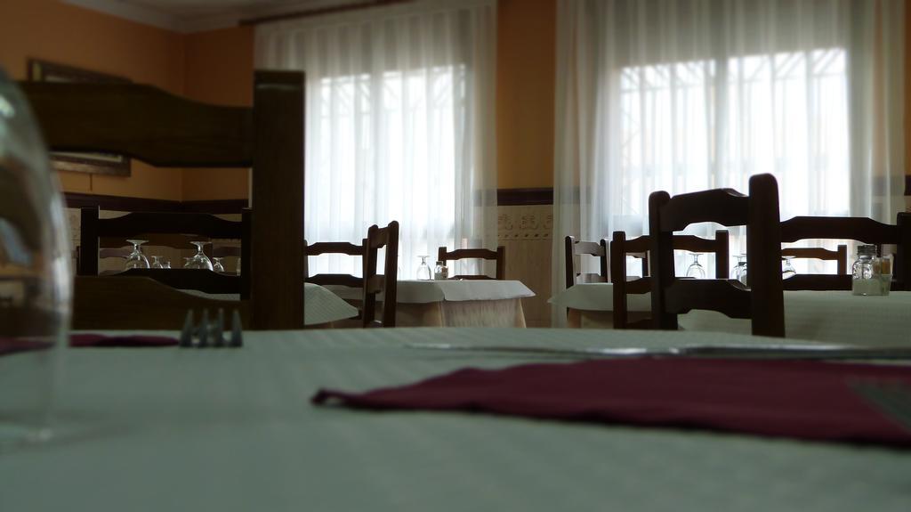 Hostal Restaurante La Masia Vila-real Екстериор снимка