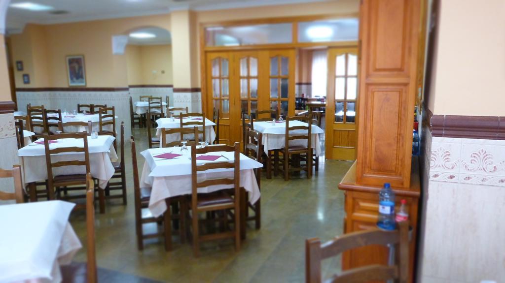 Hostal Restaurante La Masia Vila-real Екстериор снимка
