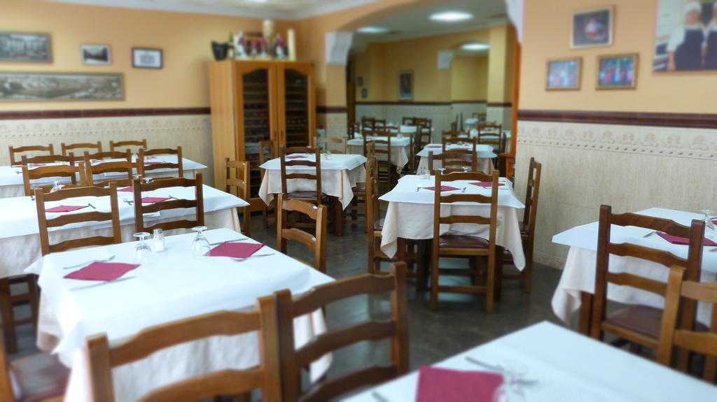 Hostal Restaurante La Masia Vila-real Екстериор снимка