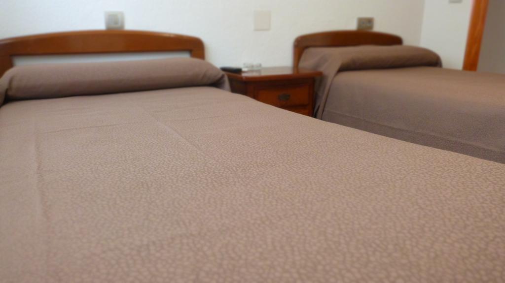 Hostal Restaurante La Masia Vila-real Екстериор снимка