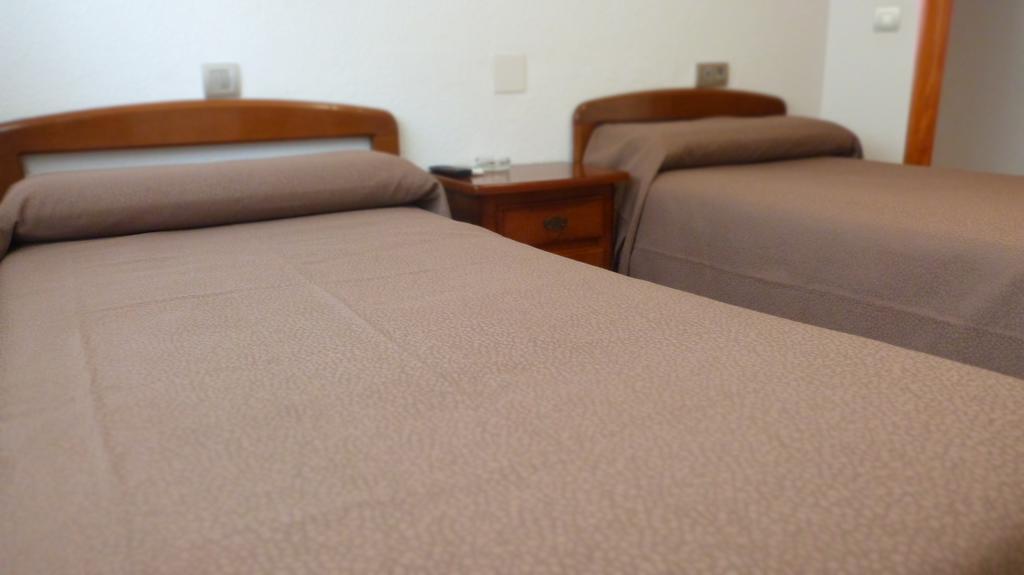 Hostal Restaurante La Masia Vila-real Екстериор снимка